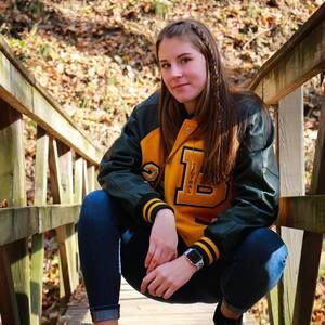 Meet your Posher, Hannah